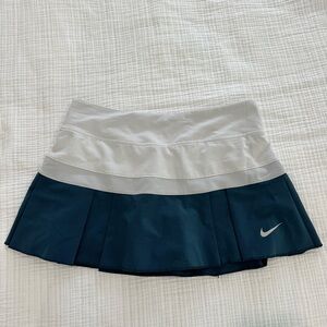 Nike tennis skirt